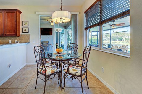 House in Venice, Florida 3 bedrooms, 201.78 sq.m. № 2213830 - photo 8