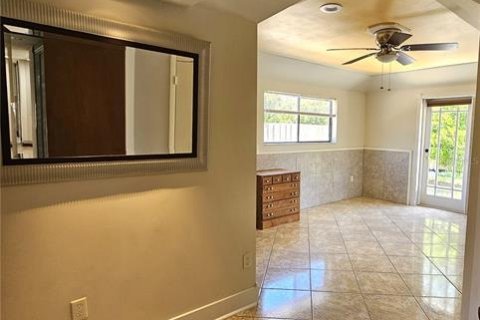 House in Orlando, Florida 3 bedrooms, 208.19 sq.m. № 2396282 - photo 23