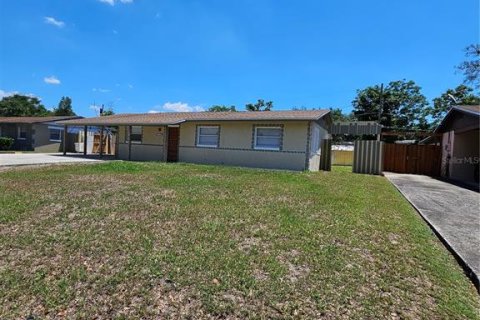 House in Orlando, Florida 3 bedrooms, 208.19 sq.m. № 2396282 - photo 29