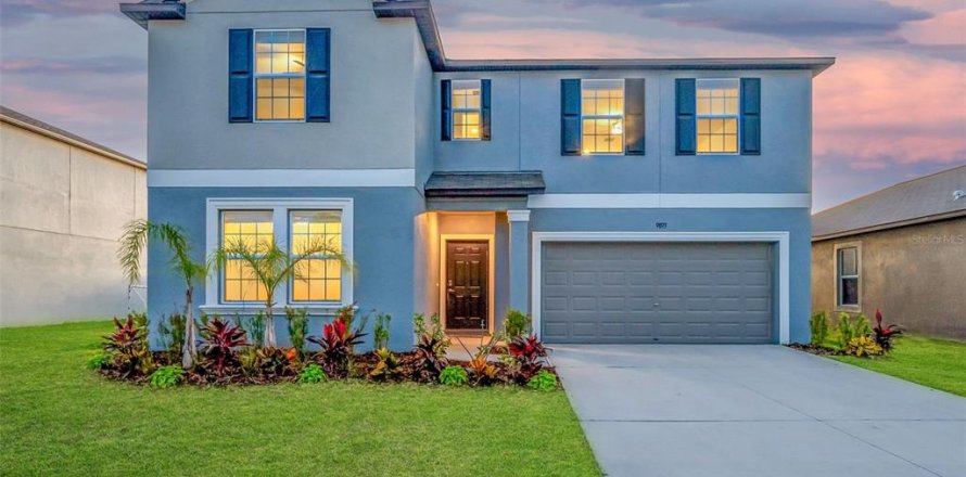 Casa en Wesley Chapel, Florida 6 dormitorios, 308.99 m2 № 1642727