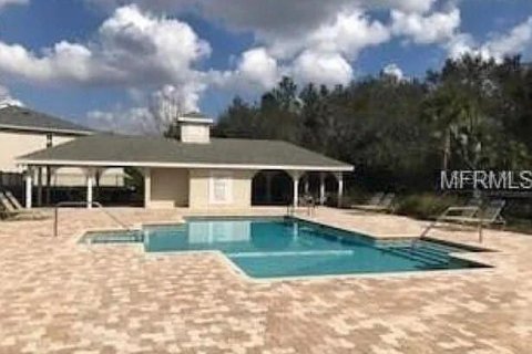 Townhouse in Spring Hill, Florida 2 bedrooms, 115.01 sq.m. № 2379264 - photo 12