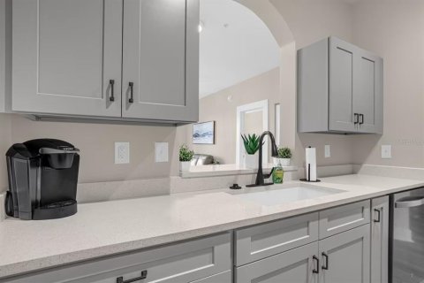 Copropriété à vendre à Kissimmee, Floride: 3 chambres, 117.8 m2 № 2389132 - photo 6
