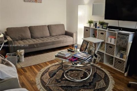 Condo in Margate, Florida, 1 bedroom  № 1971716 - photo 5