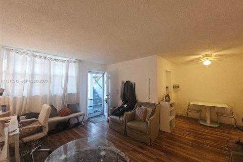 Купить кондоминиум в Маргит, Флорида 1 спальня, 55.46м2, № 1971716 - фото 25