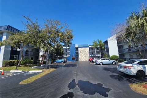 Купить кондоминиум в Маргит, Флорида 1 спальня, 55.46м2, № 1971716 - фото 20