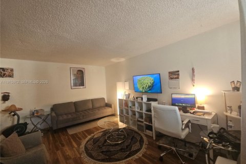 Купить кондоминиум в Маргит, Флорида 1 спальня, 55.46м2, № 1971716 - фото 26