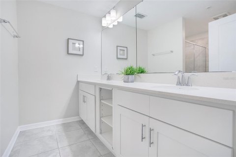 Condominio en venta en Kissimmee, Florida, 2 dormitorios, 104.61 m2 № 2226680 - foto 14