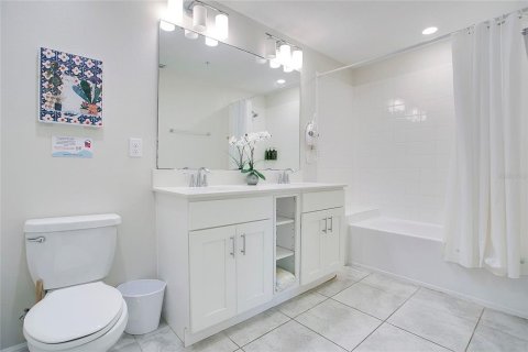 Condominio en venta en Kissimmee, Florida, 2 dormitorios, 104.61 m2 № 2226680 - foto 16