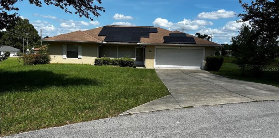 Villa ou maison à Ocala, Floride 4 chambres, 157.19 m2 № 2398460