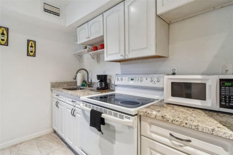 Apartamento en alquiler en Clearwater, Florida, 1 dormitorio, 35.49 m2 № 1905871 - foto 5