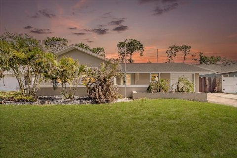 Villa ou maison à vendre à Seminole, Floride: 3 chambres, 109.81 m2 № 1758072 - photo 2