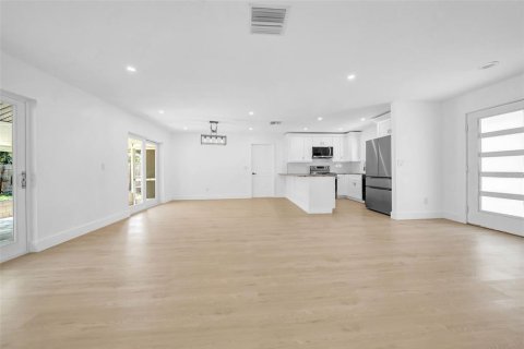 Villa ou maison à vendre à Seminole, Floride: 3 chambres, 109.81 m2 № 1758072 - photo 16