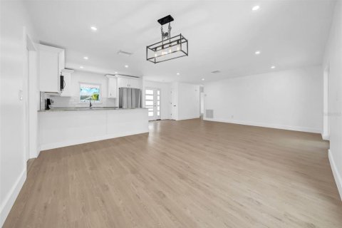 Villa ou maison à vendre à Seminole, Floride: 3 chambres, 109.81 m2 № 1758072 - photo 14