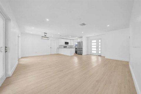 Villa ou maison à vendre à Seminole, Floride: 3 chambres, 109.81 m2 № 1758072 - photo 17