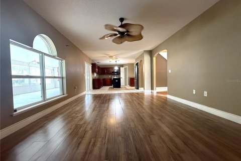 Villa ou maison à louer à Lakeland, Floride: 4 chambres, 205.13 m2 № 2399543 - photo 9