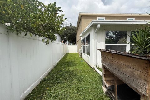 Villa ou maison à louer à Lakeland, Floride: 4 chambres, 205.13 m2 № 2399543 - photo 30