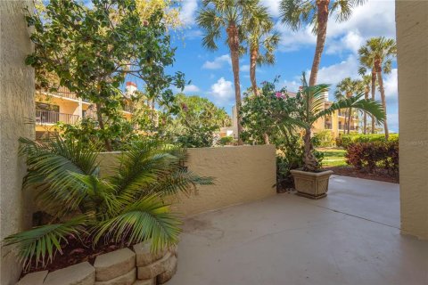 Copropriété à vendre à Saint Petersburg, Floride: 2 chambres, 122.17 m2 № 2124410 - photo 6