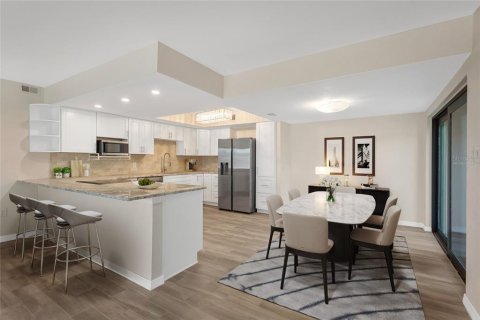 Copropriété à vendre à Saint Petersburg, Floride: 2 chambres, 122.17 m2 № 2124410 - photo 5