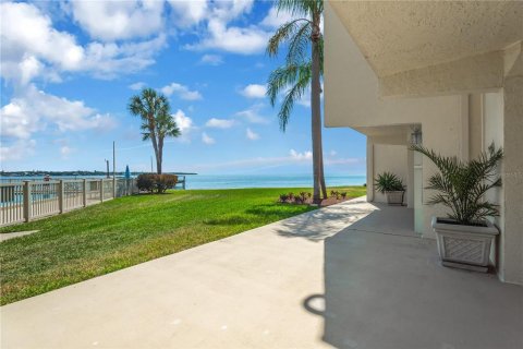 Copropriété à vendre à Saint Petersburg, Floride: 2 chambres, 122.17 m2 № 2124410 - photo 2