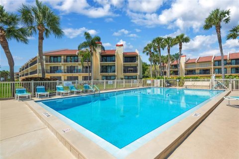 Copropriété à vendre à Saint Petersburg, Floride: 2 chambres, 122.17 m2 № 2124410 - photo 11