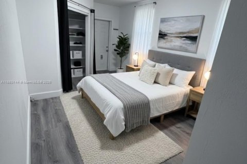 Снять в аренду виллу или дом в Норт-Майами, Флорида 3 спальни, 116.13м2, № 1932067 - фото 17