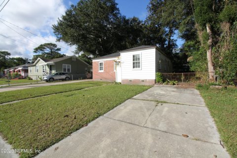 Casa en alquiler en Jacksonville, Florida, 4 dormitorios, 91.04 m2 № 857543 - foto 1
