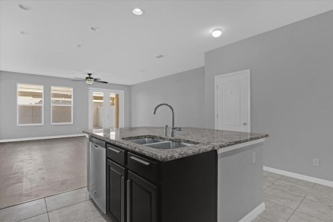 Adosado en alquiler en Windermere, Florida, 3 dormitorios, 161.93 m2 № 1903343 - foto 8