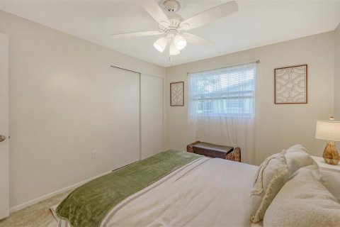 House in Sarasota, Florida 3 bedrooms, 131.92 sq.m. № 2277677 - photo 26