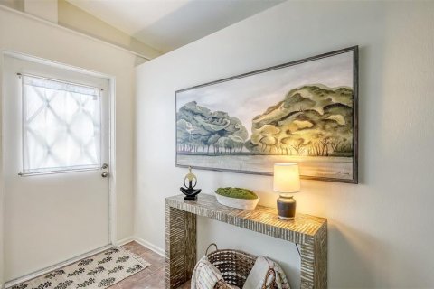 House in Sarasota, Florida 3 bedrooms, 131.92 sq.m. № 2277677 - photo 2