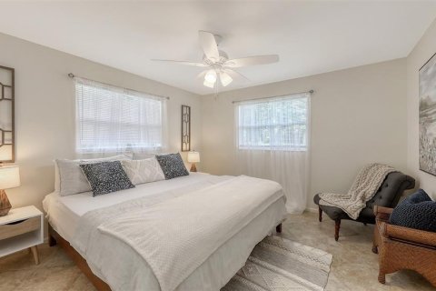 House in Sarasota, Florida 3 bedrooms, 131.92 sq.m. № 2277677 - photo 19