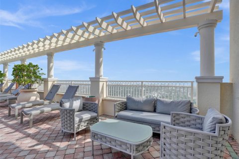 Condo in Fort Lauderdale, Florida, 2 bedrooms  № 1697465 - photo 19
