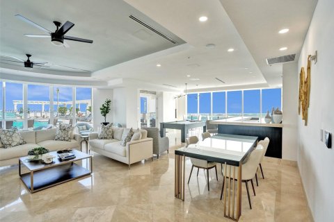 Condo in Fort Lauderdale, Florida, 2 bedrooms  № 1697465 - photo 21