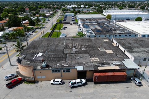 Immobilier commercial à vendre à Hialeah, Floride № 2086201 - photo 5