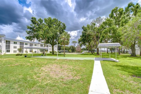 Condo in Zephyrhills, Florida, 1 bedroom  № 1767588 - photo 26