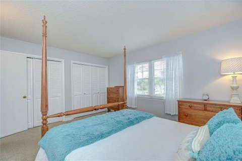 Condo in Zephyrhills, Florida, 1 bedroom  № 1767588 - photo 16