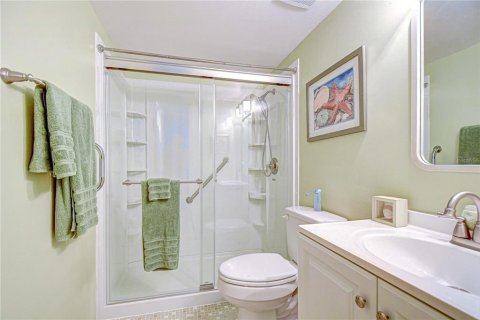 Condo in Zephyrhills, Florida, 1 bedroom  № 1767588 - photo 17