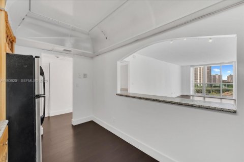 Купить кондоминиум в Санни-Айлс-Бич, Флорида 1 спальня, 92.9м2, № 1997142 - фото 7