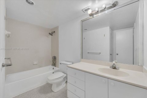 Купить кондоминиум в Санни-Айлс-Бич, Флорида 1 спальня, 92.9м2, № 1997142 - фото 9