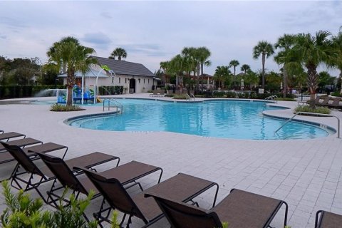 Villa ou maison à louer à Fish Hawk, Floride: 3 chambres, 136.57 m2 № 2415230 - photo 2