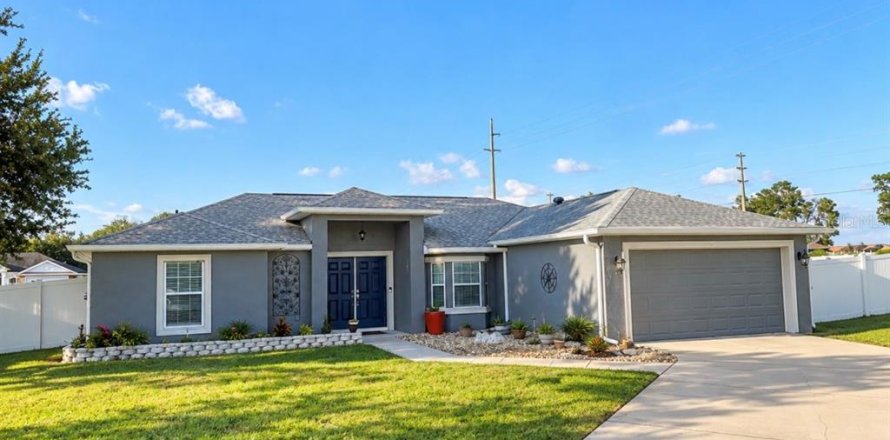 Villa ou maison à Ocala, Floride 3 chambres, 143.91 m2 № 2407071