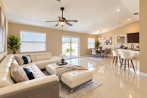 Villa ou maison à vendre à Ocala, Floride: 3 chambres, 143.91 m2 № 2407071 - photo 4