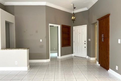 House in Plantation, Florida 4 bedrooms, 158.31 sq.m. № 2261367 - photo 10