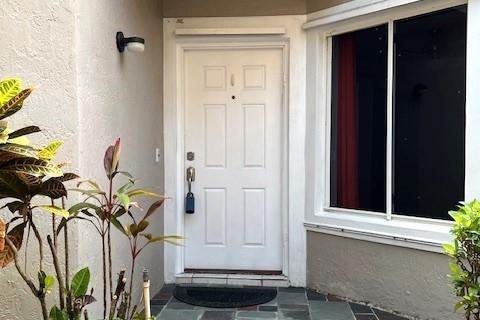 House in Plantation, Florida 4 bedrooms, 158.31 sq.m. № 2261367 - photo 3