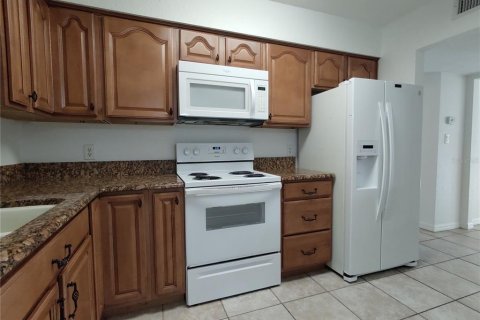 Condominio en alquiler en Altamonte Springs, Florida, 2 dormitorios, 116.31 m2 № 1876688 - foto 14