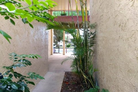 Condominio en alquiler en Altamonte Springs, Florida, 2 dormitorios, 116.31 m2 № 1876688 - foto 9