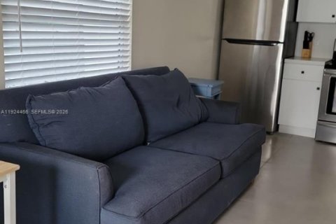 Casa en alquiler en Miami, Florida, 1 dormitorio, 46.45 m2 № 2055038 - foto 8