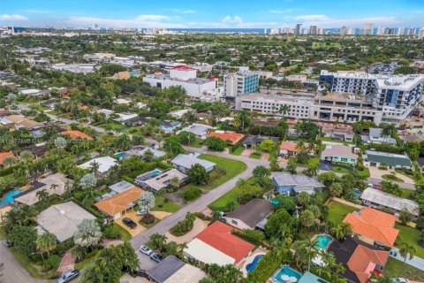 Купить виллу или дом в Окленд-Парк, Флорида 3 спальни, № 1938631 - фото 6