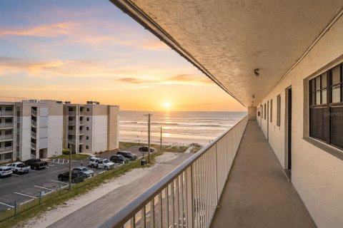 Copropriété à vendre à New Smyrna Beach, Floride: 2 chambres, 94.3 m2 № 2296294 - photo 16