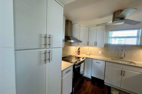 Copropriété à louer à Fort Lauderdale, Floride: 1 chambre, 71.44 m2 № 1944061 - photo 8