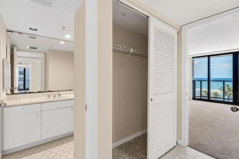 Condo in Palm Beach, Florida, 3 bedrooms  № 2146299 - photo 15